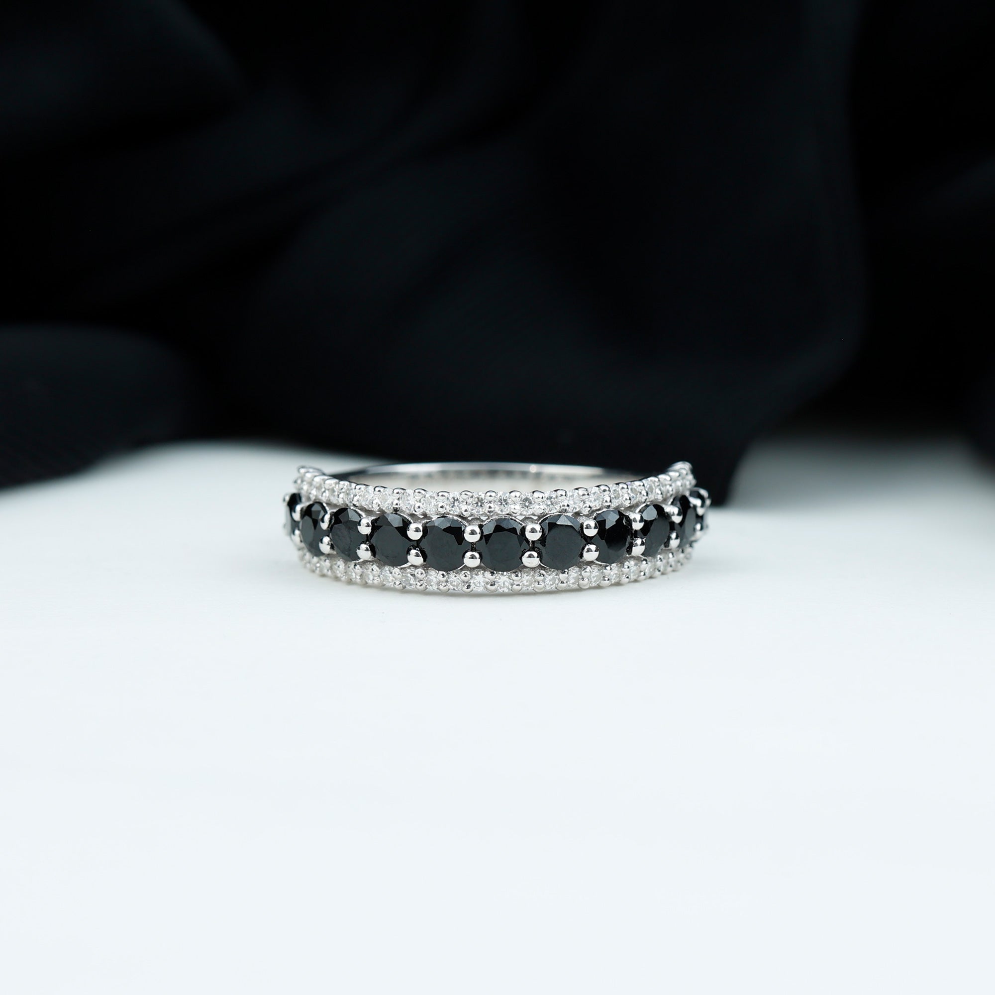 1.75 CT Round Shape Black Spinel and Diamond Classic Band Black Spinel - ( AAA ) - Quality - Rosec Jewels